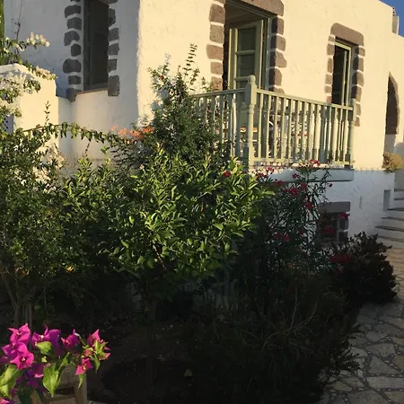 Willa Charming Patmos-style With 2 Family *