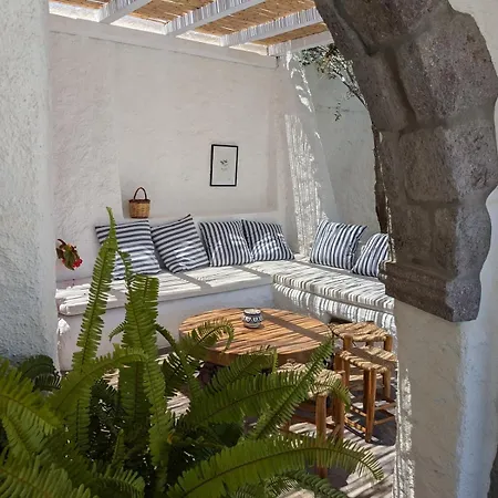 Willa Charming Patmos-style With 2 Family